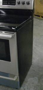 New Bosch Smooth Top Electric Range with Warranty